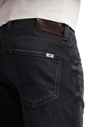 Herre bukser jeans Mustang Oregon Straight  1008469-4000-883