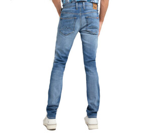 Mustang Jeans Oregon Tapered   1009548-5000-743