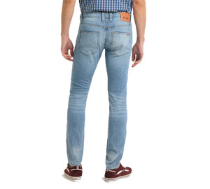 Mustang Jeans Oregon Tapered   1010850-5000-582